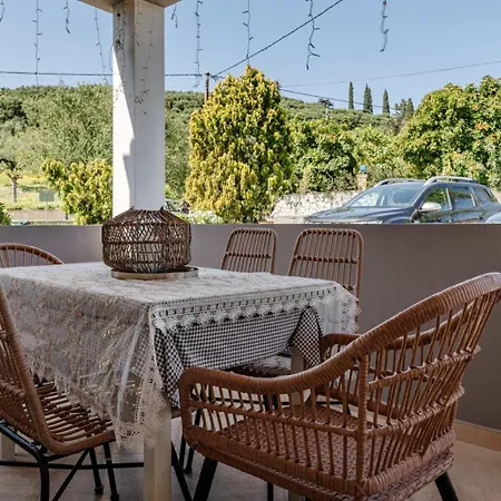 Apartamento Eleni's Ground Floor